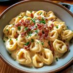Tortellini Carbonara with creamy parmesan sauce and crispy bacon